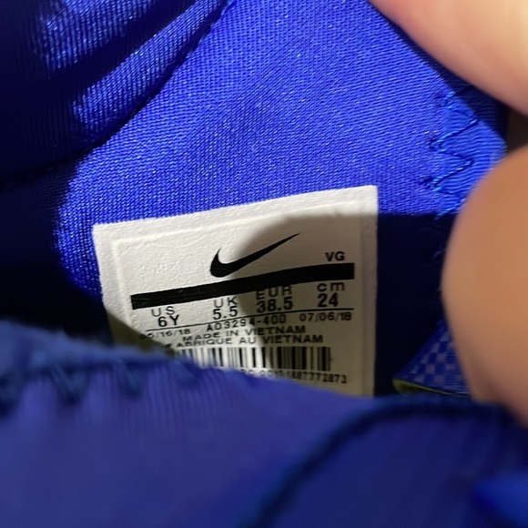 NWoT youth 6 Nike Phantom VSN turf cleats - Picture 7 of 9